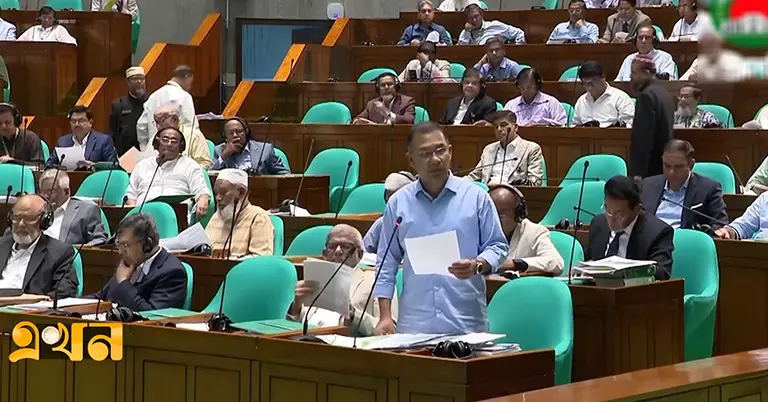 সংসদে প্রধানমন্ত্রী